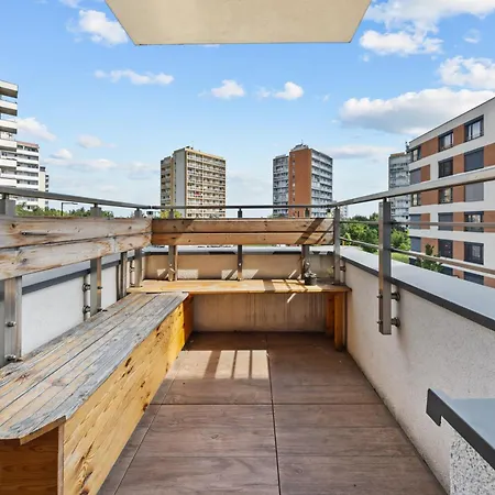 Apartamento Air-conditioned, 2 With Balcony, New Building Raca *