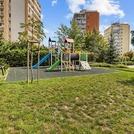 Апартаменти Air-conditioned, 2 With Balcony, New Building Raca